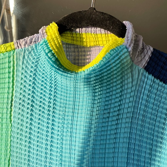 Issey Miyake Sleeveless Top NWT - Picture 4 of 10